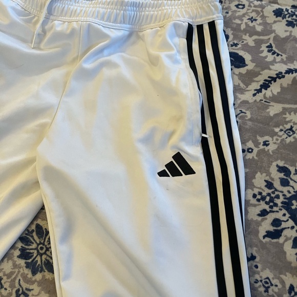 New Adidas Climate Control Running Pants size medium…white. Very Comfortable! - Picture 5 of 9